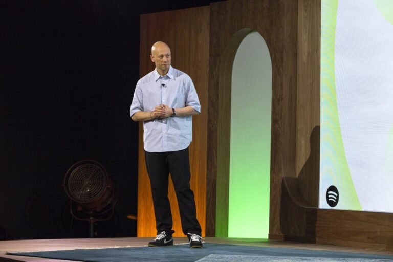 ‎Spotify Eyes 1 Billion Users as AI and Premium Services Drive Next Growth Phase  ‎