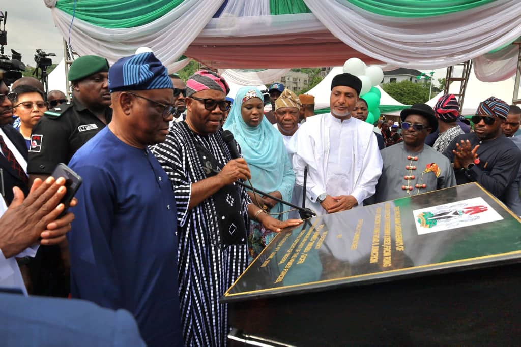 Tinubu Commissions OSEX Main Carriageway, Reaffirms Commitment to Completing Public Infrastructure Projects