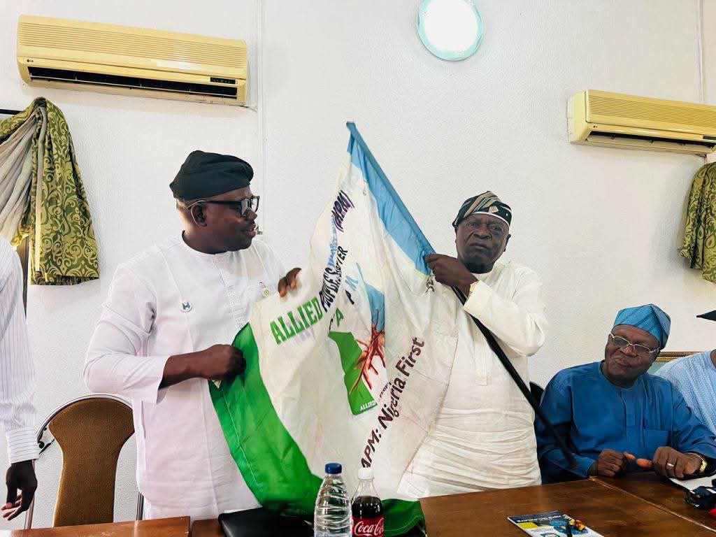 Osun 2026: Oyinlola Dumps Adeleke Camp, Endorses APM Candidate Adewale Adebayo Amid Emerging Political Realignment