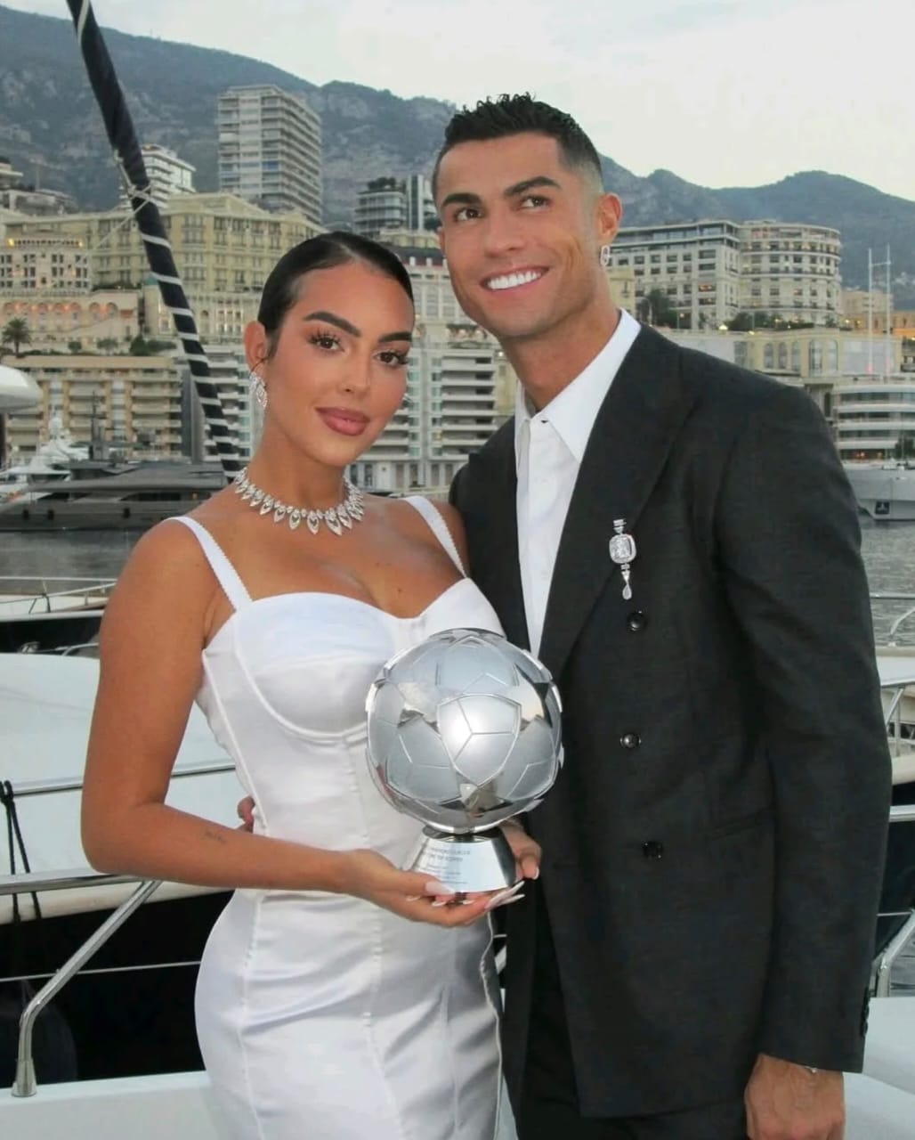 Cristiano Ronaldo, Georgina Rodríguez Tie the Knot in Private Portugal Ceremony
