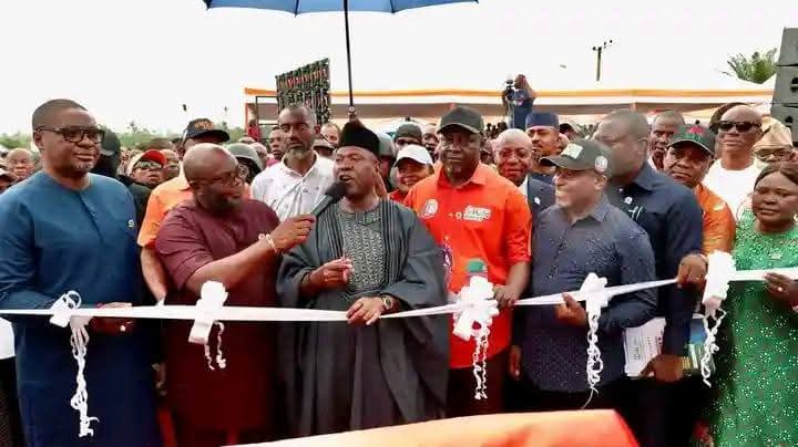 ENO COMMISSIONS SOLAR-POWERED MODEL PHC IN IKOT ABASI