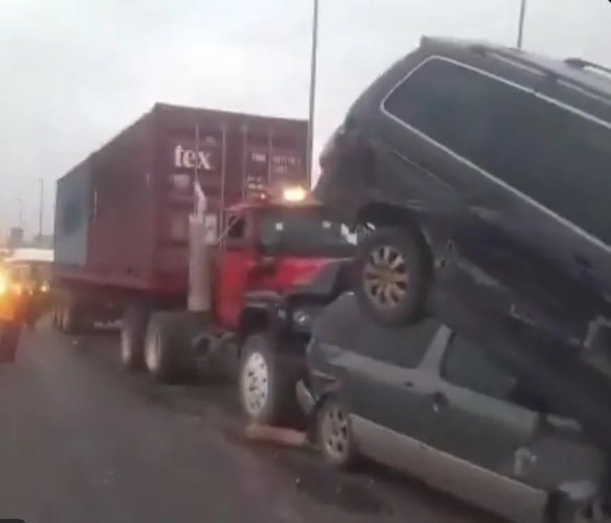 Lagos-Ibadan Expressway Crash: Container Truck Hits Five Vehicles, Several Injured